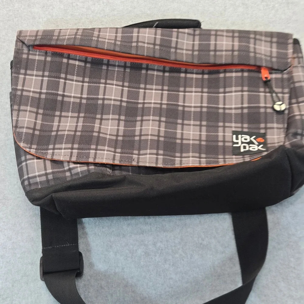 Yak Pak Messenger Bag Grey Plaid Orange Lining Laptop Sleeve Crossbody Y2K